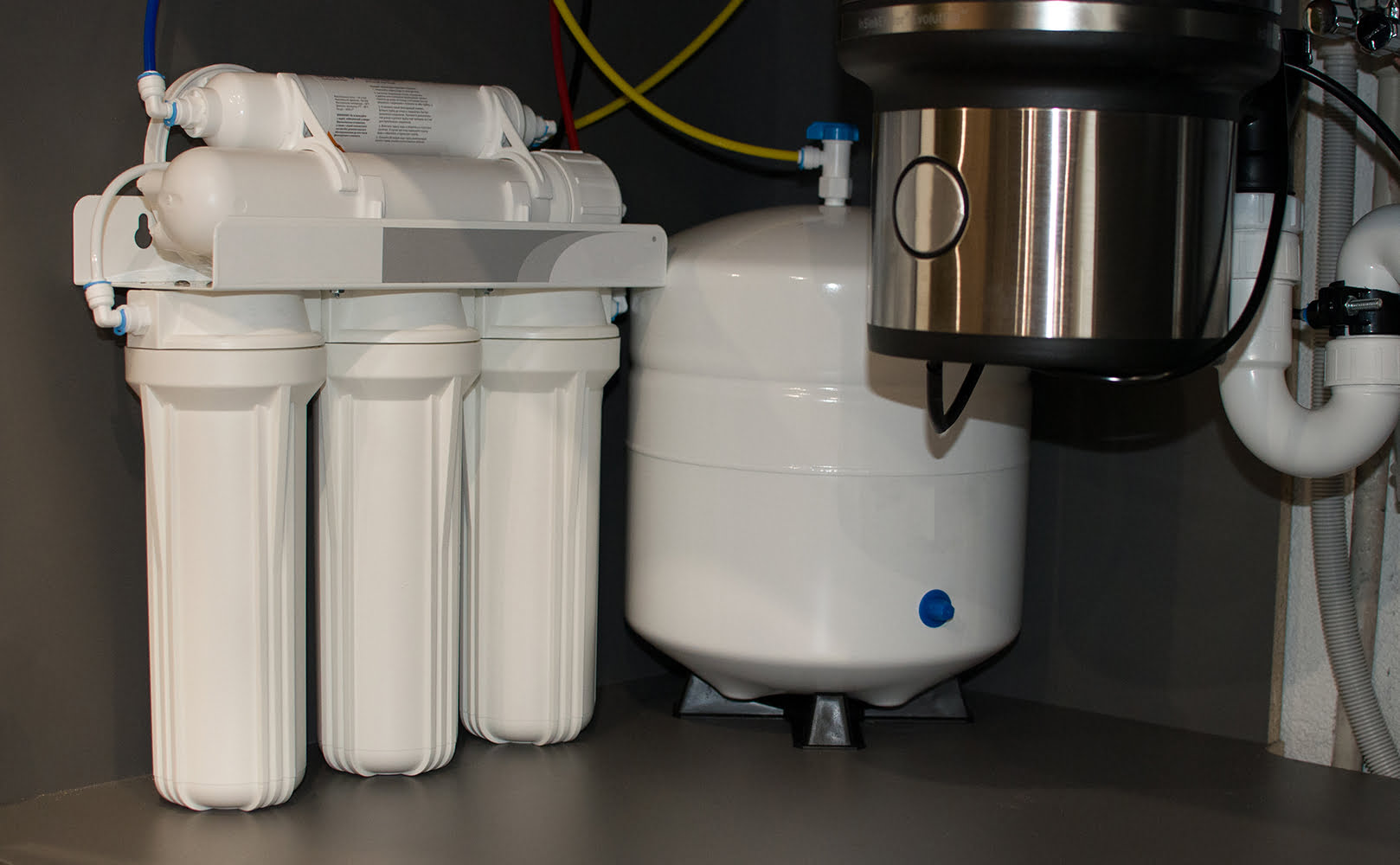 Under Sink Reverse Osmosis System with water storage tank